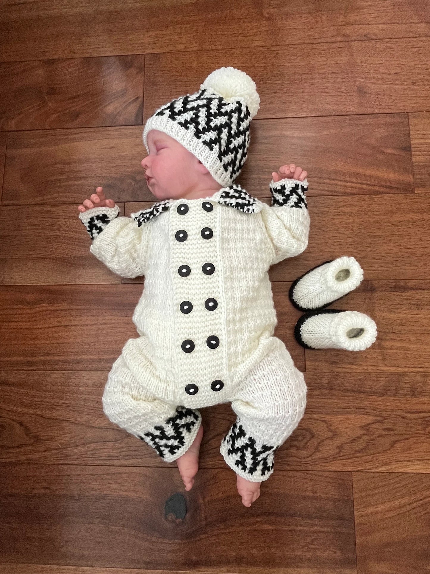 "Fudge” Romper Set Knitting pattern for Reborn doll 16-22” or 0-3 Month Old Baby