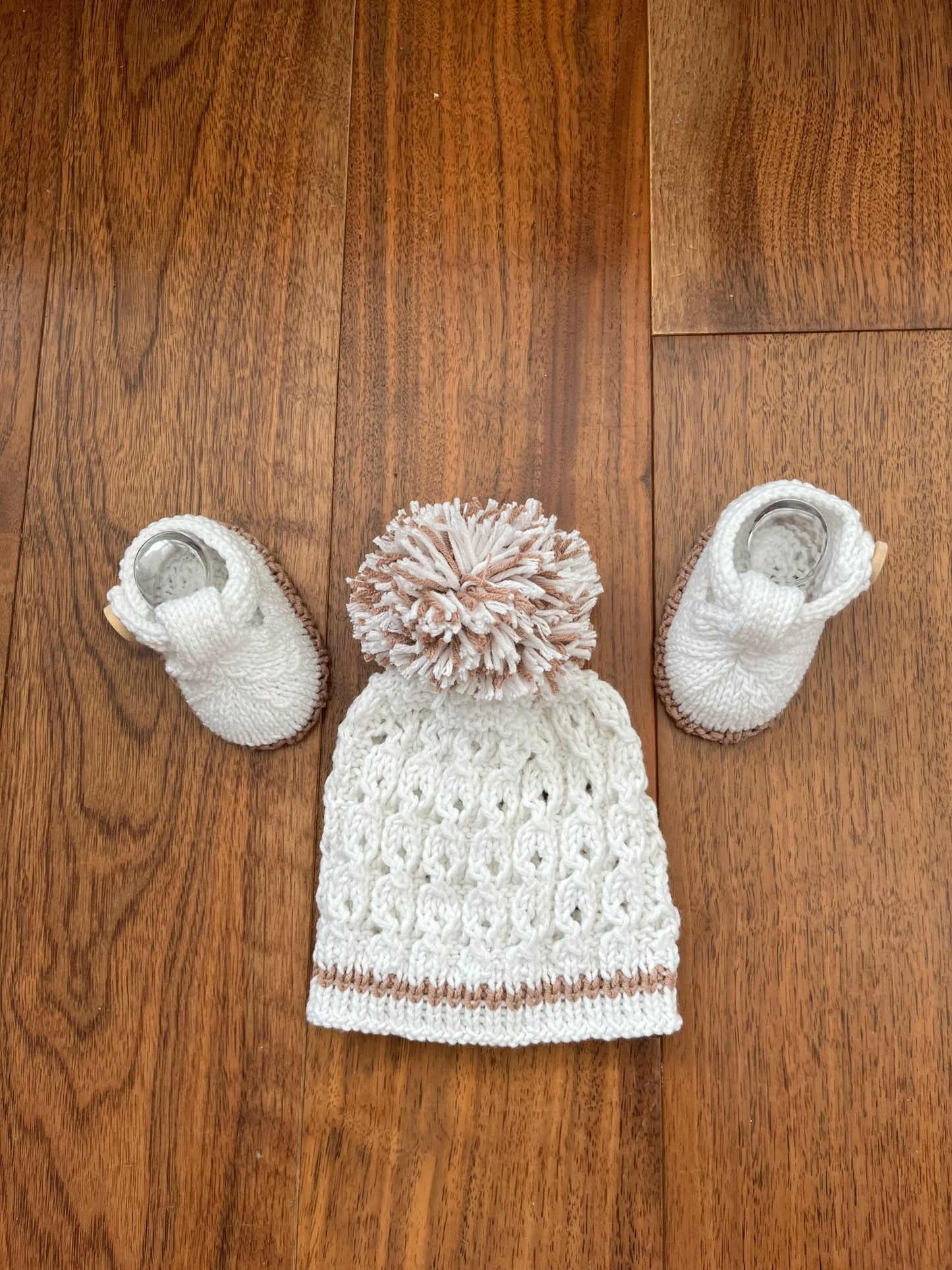Hat & Shoes baby gift Set knitting pattern 6 size options from prem to 12 months