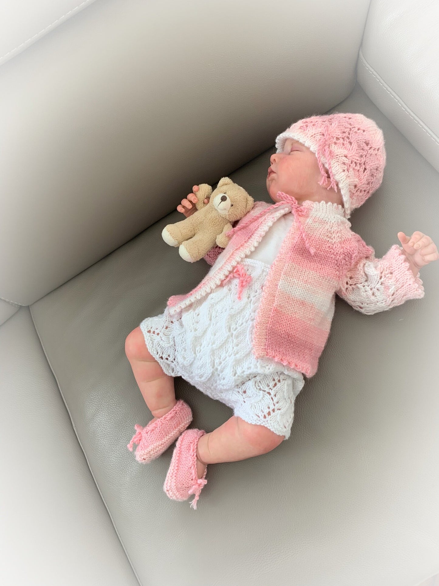"Ivy” 4 Piece Set Knitting pattern for Reborn doll 16-22” or 0-3 Month Old Baby