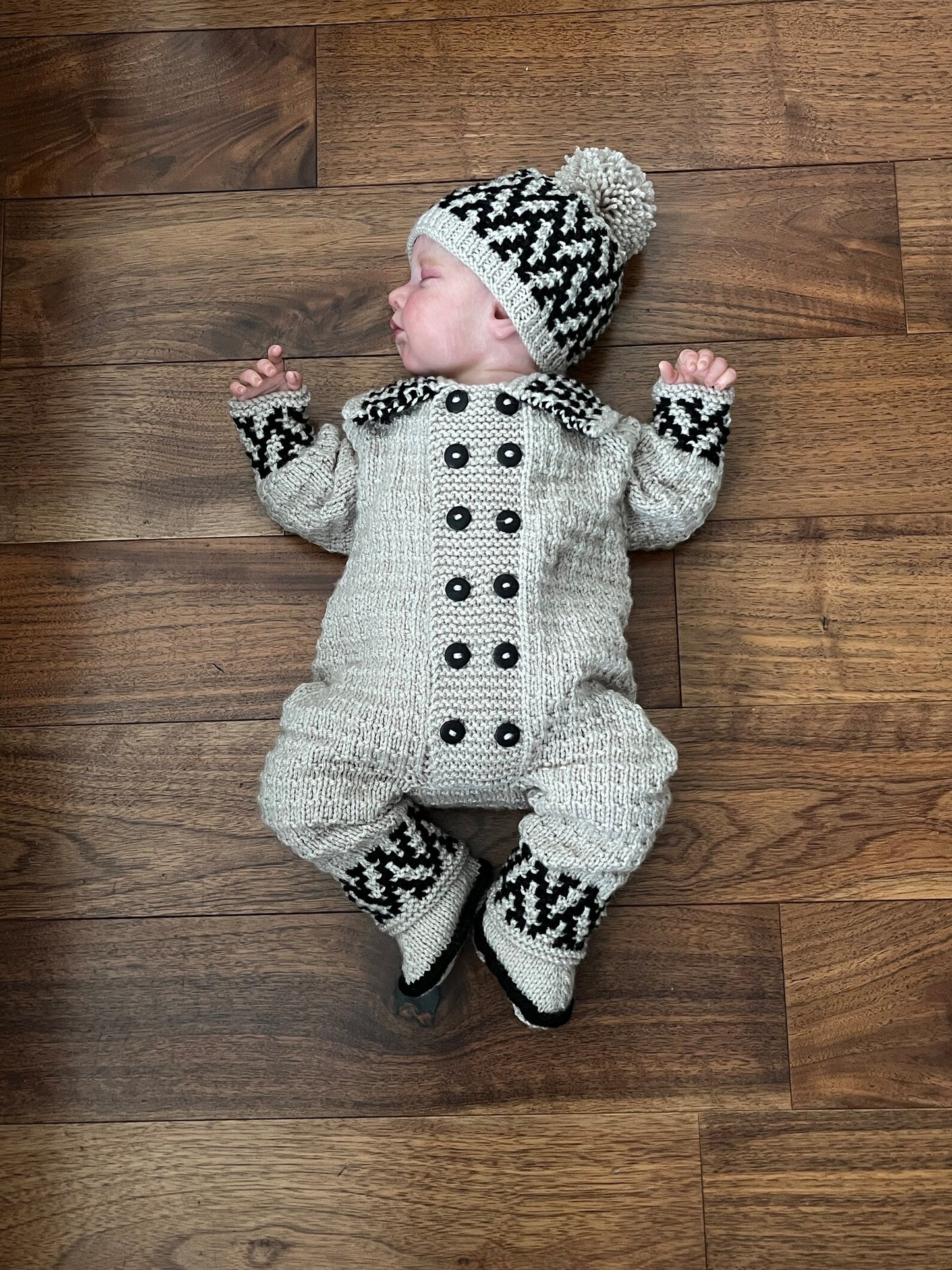 "Fudge” Romper Set Knitting pattern for Reborn doll 16-22” or 0-3 Month Old Baby