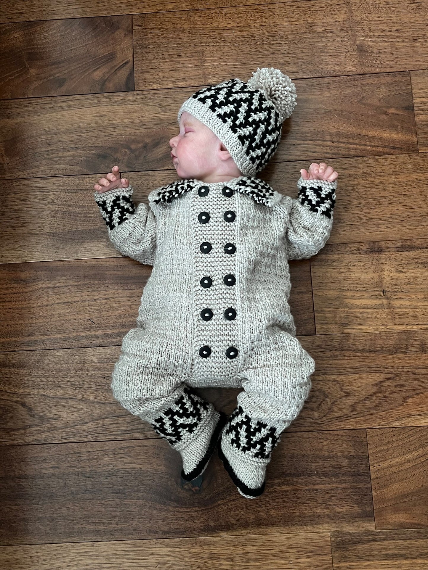 "Fudge” Romper Set Knitting pattern for Reborn doll 16-22” or 0-3 Month Old Baby