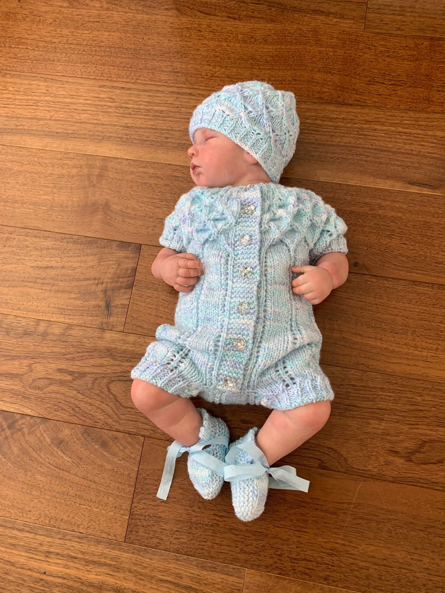 "Sugar & Spice” Multi-piece Knitting pattern for Reborn doll 16 -22” or 0-3 Month Old Baby