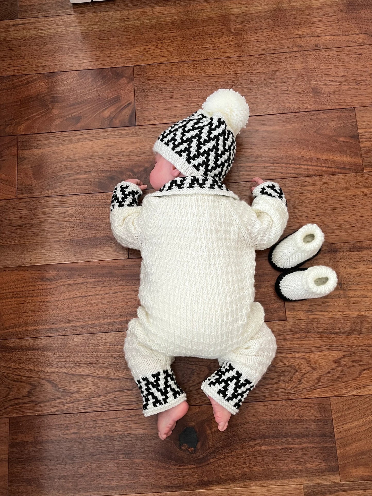 "Fudge” Romper Set Knitting pattern for Reborn doll 16-22” or 0-3 Month Old Baby
