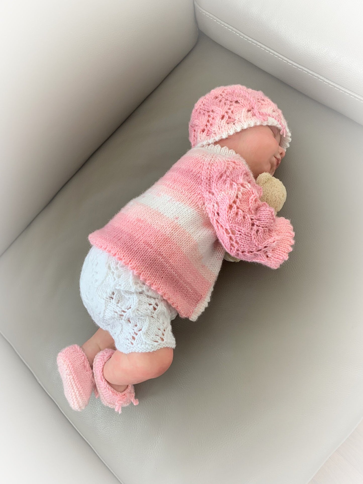 "Ivy” 4 Piece Set Knitting pattern for Reborn doll 16-22” or 0-3 Month Old Baby