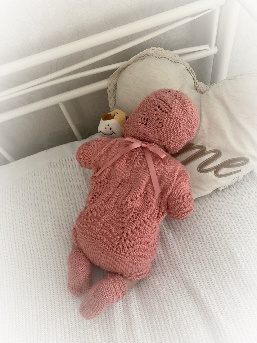 "Willow ” 4 Piece Set Knitting pattern for Reborn doll 16 -22” or 0-3 Mth Old Baby