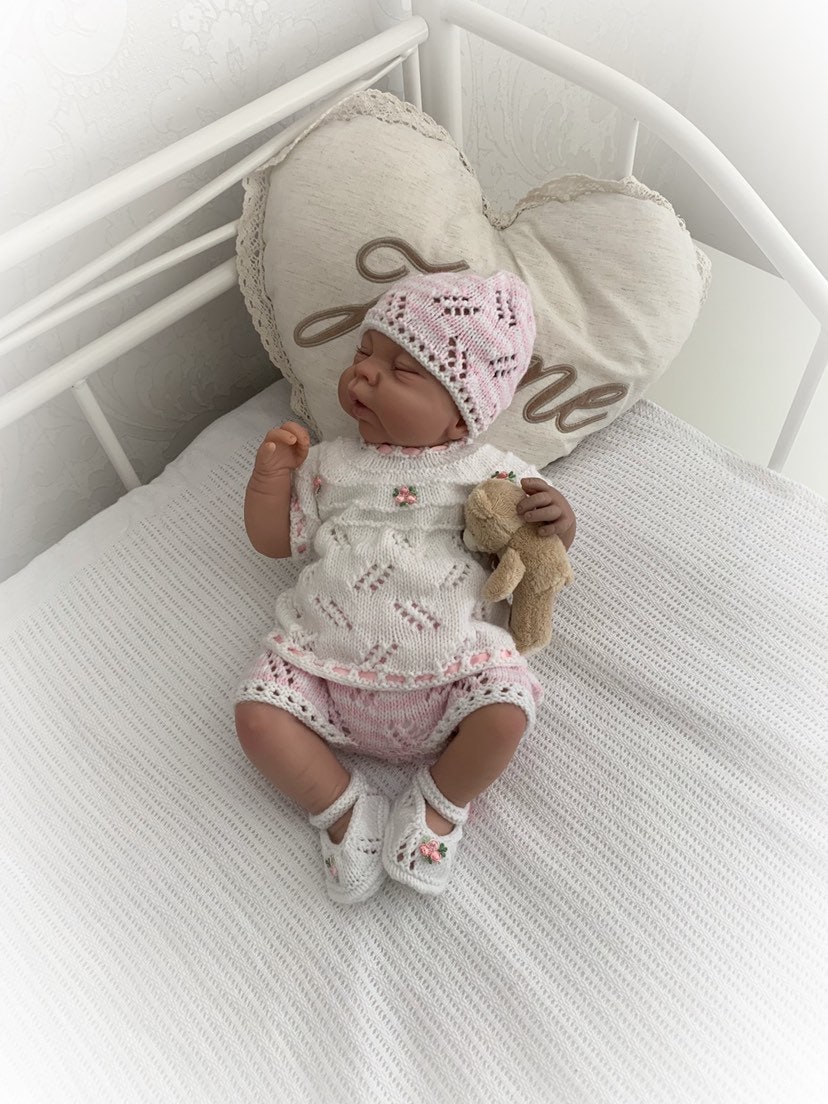 "Mayflower ” Mix 'n' Match Knitting pattern for Reborn doll 16 -22” or 0-3 Mth Old Baby