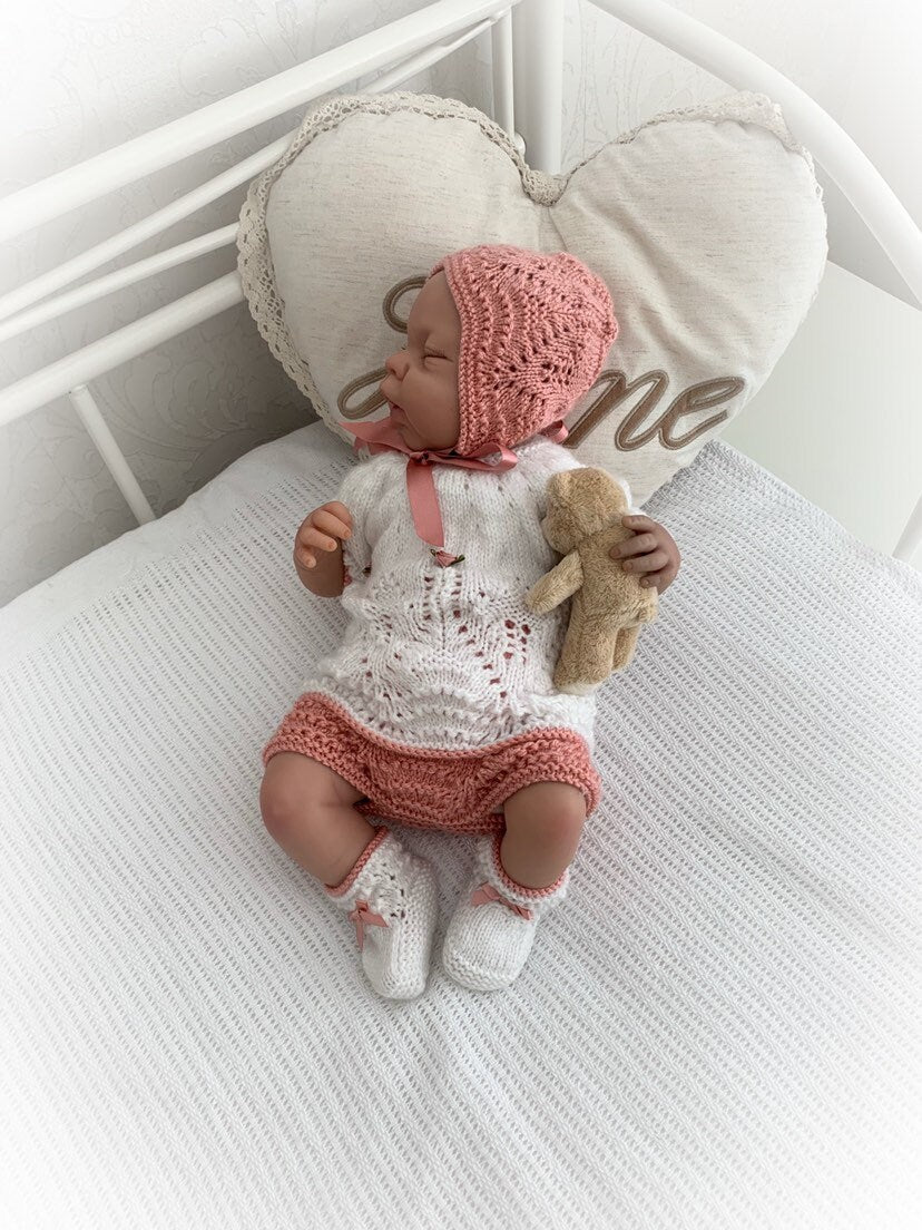 "Willow ” 4 Piece Set Knitting pattern for Reborn doll 16 -22” or 0-3 Mth Old Baby