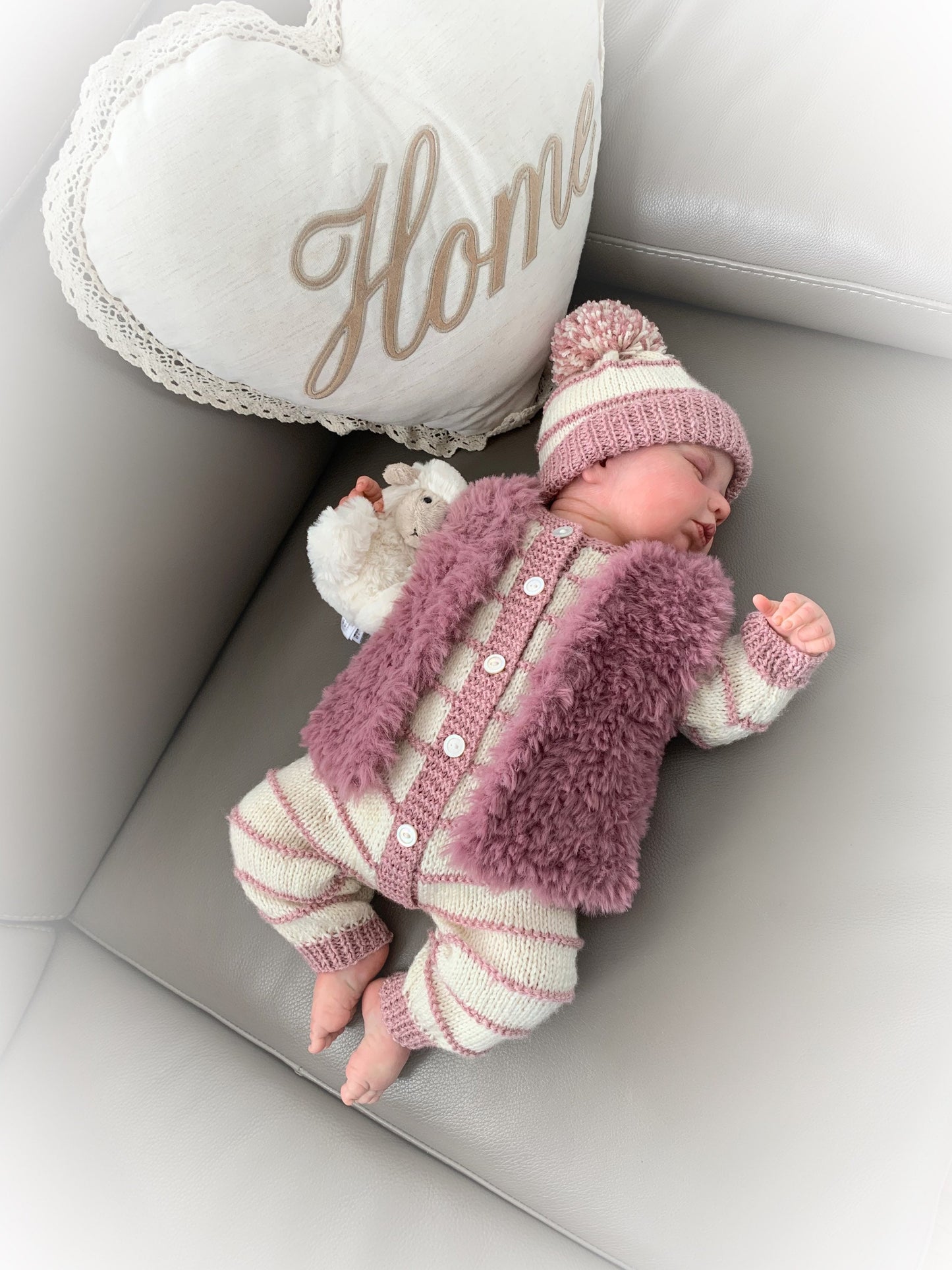 "Garnet” 4 Piece Set Knitting pattern for Reborn doll 18-22” or 0-3 Mth Old Baby