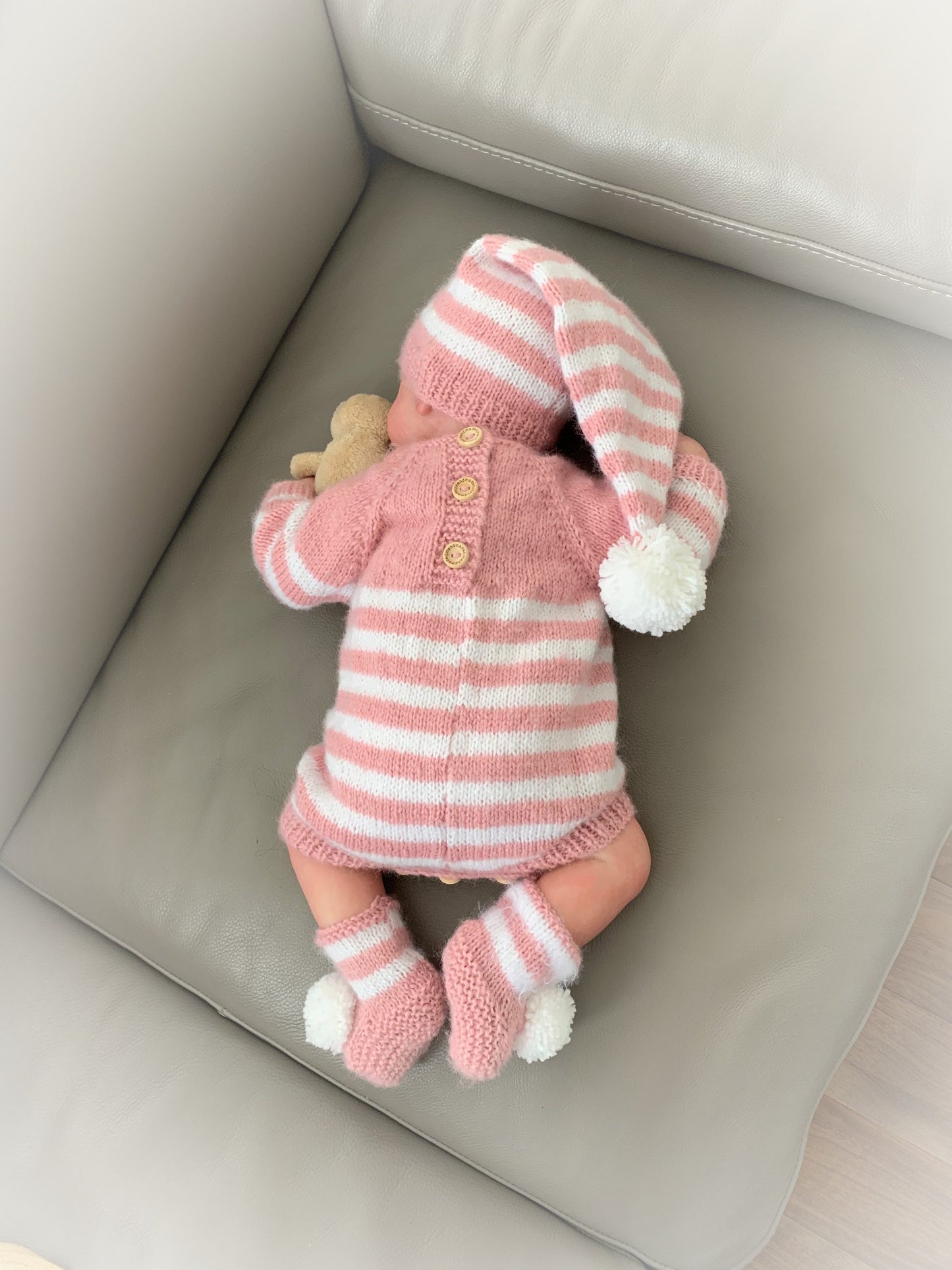 "Peaches & Cream” Romper Set Knitting pattern for Reborn doll 16 - 22” or 0-3 Mth Old Baby