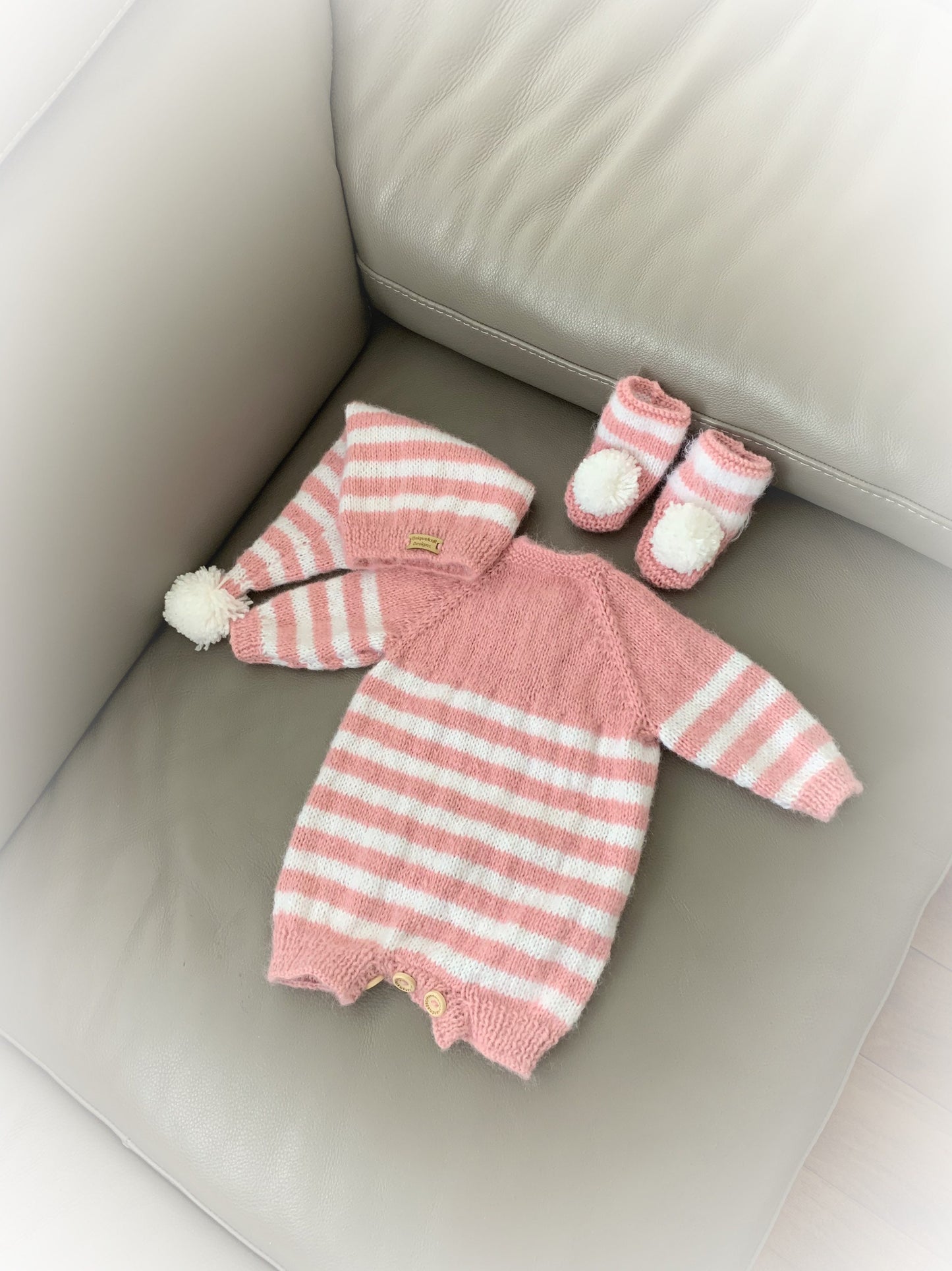 "Peaches & Cream” Romper Set Knitting pattern for Reborn doll 16 - 22” or 0-3 Mth Old Baby