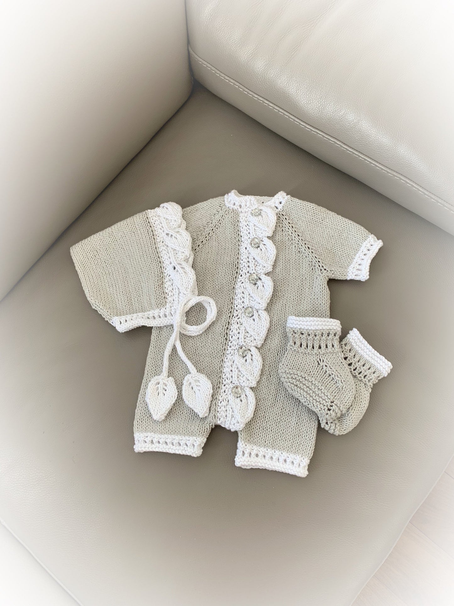 "Apple” Romper Knitting pattern for Reborn doll 16 -22” or 0-3 Mth Old Baby