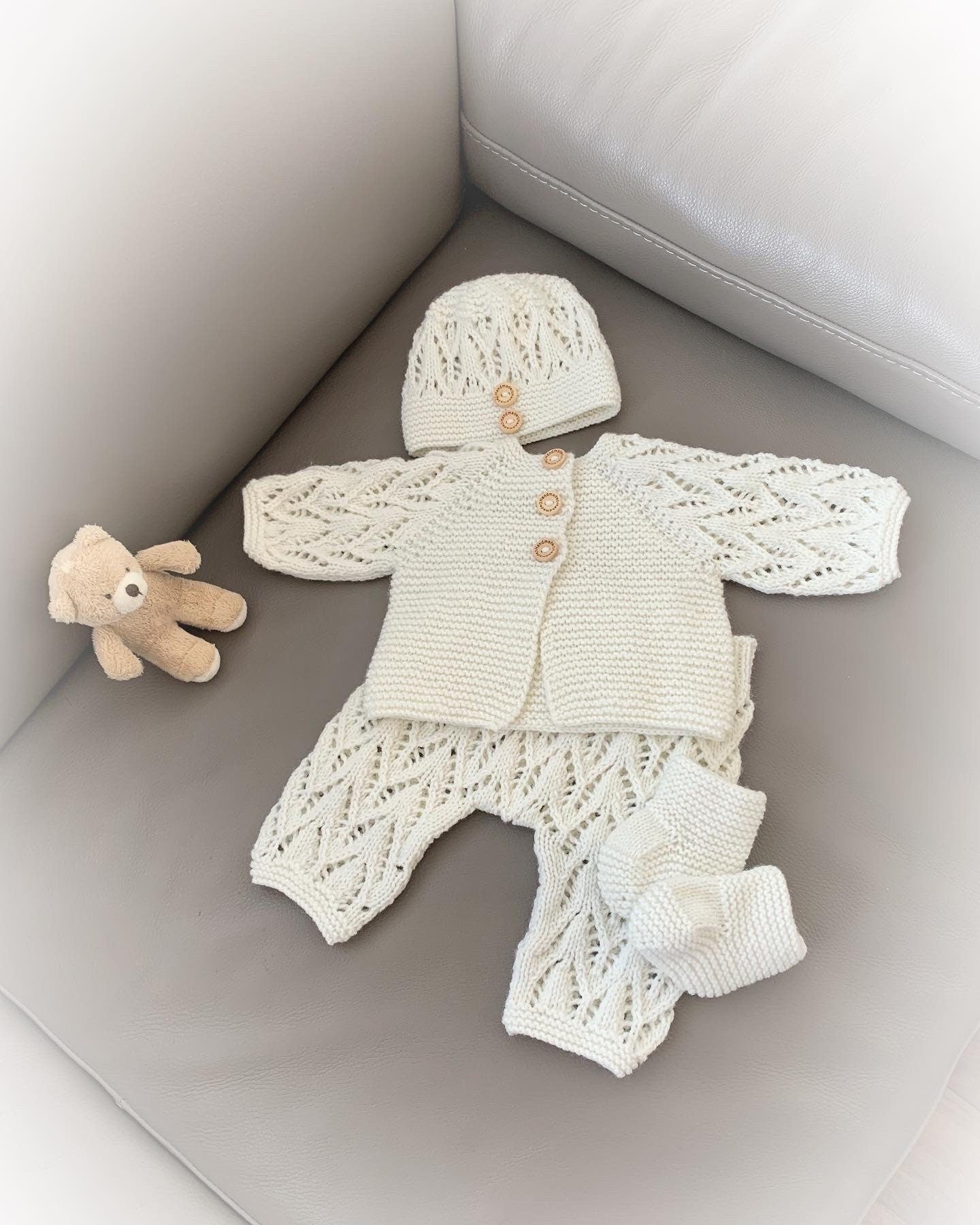 "Maple” 4 Piece Set Knitting pattern for Reborn doll 16-22” or 0-3 Mth Old Baby