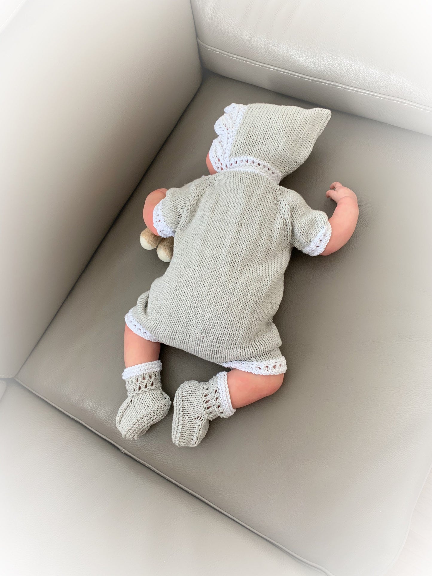 "Apple” Romper Knitting pattern for Reborn doll 16 -22” or 0-3 Mth Old Baby