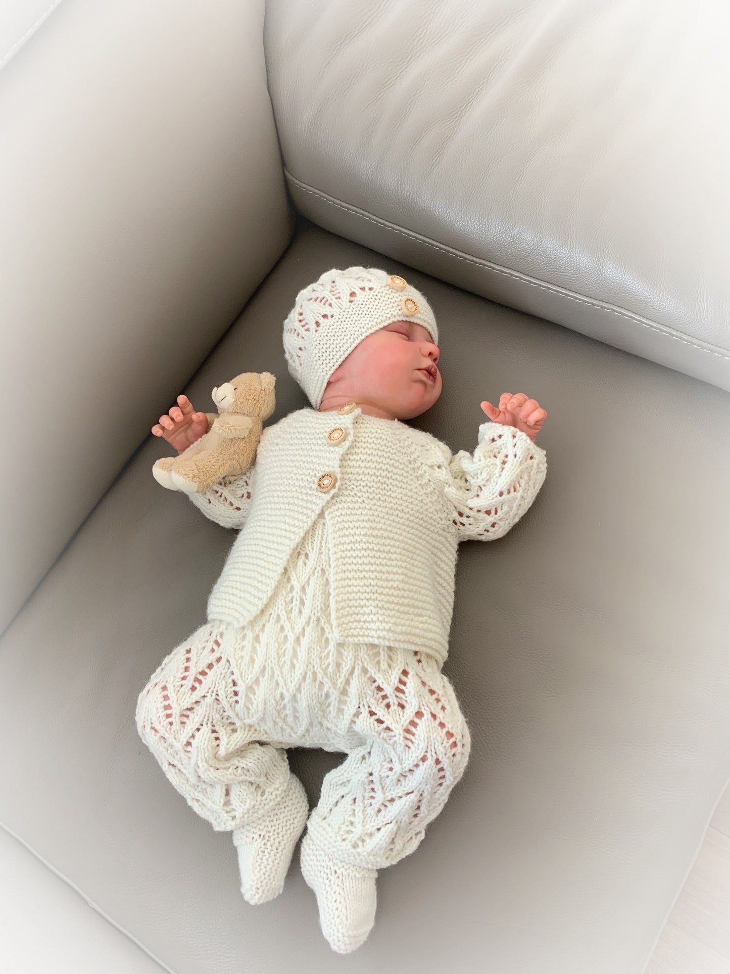 "Maple” 4 Piece Set Knitting pattern for Reborn doll 16-22” or 0-3 Mth Old Baby