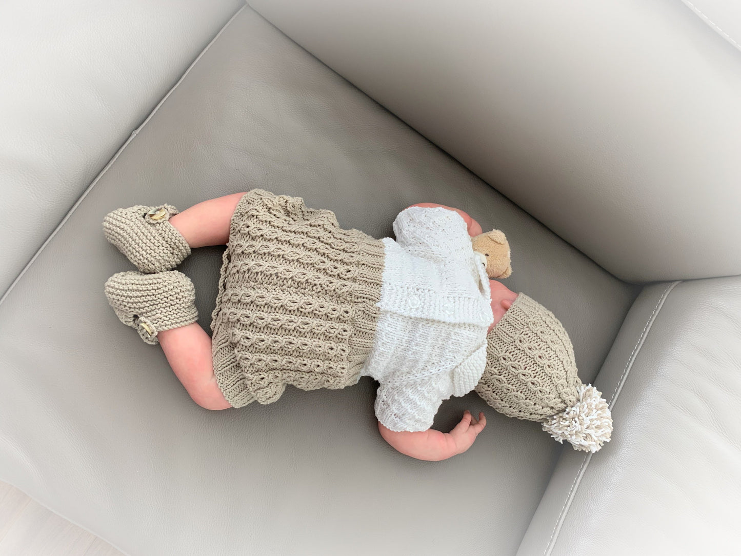 "Nutmeg” Romper Knitting pattern for Reborn doll 16 -22” or 0-3 Month Old Baby