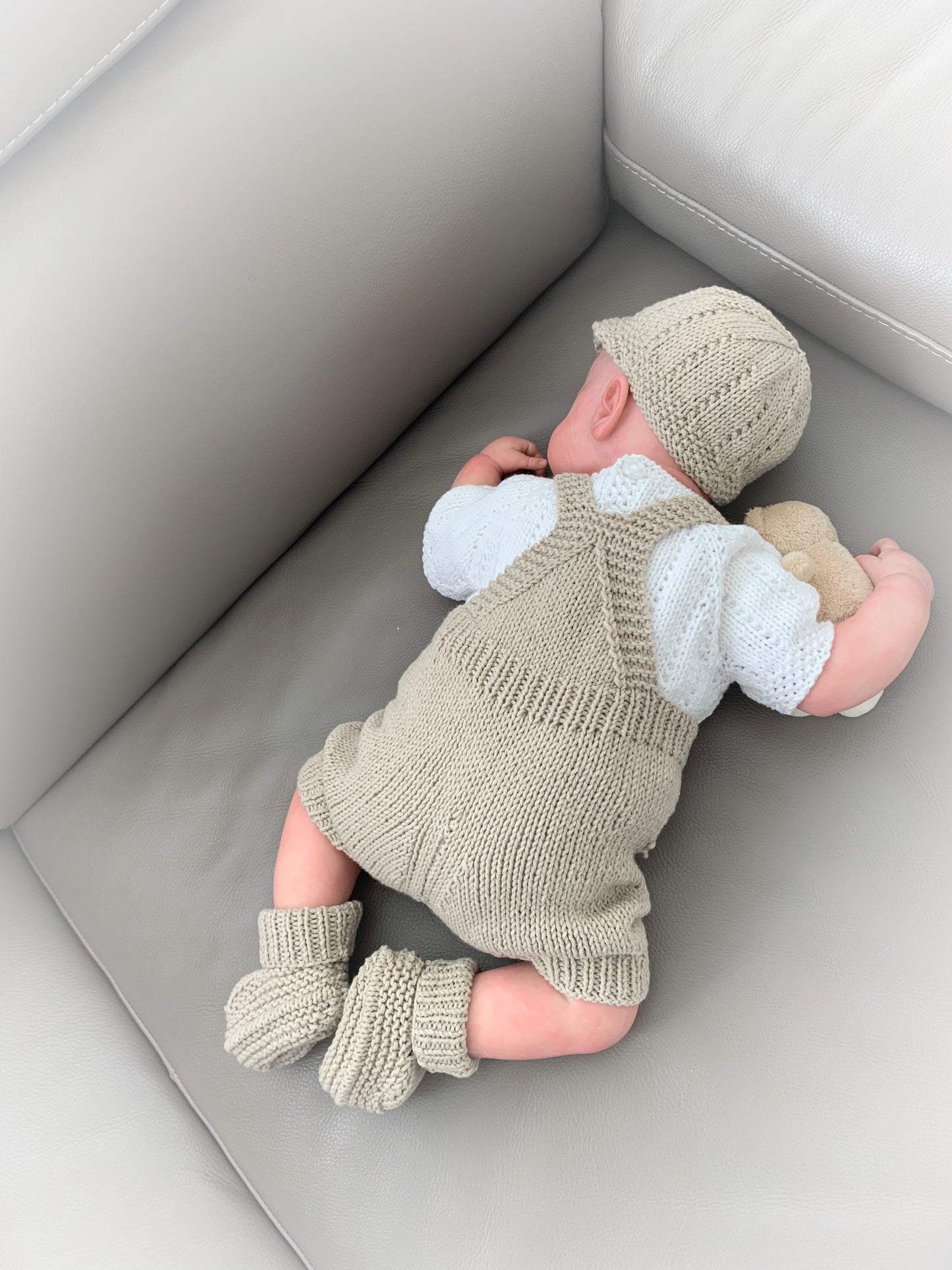 "Dandelion ” 4 Piece Set Knitting pattern for Reborn doll 16 -22” or 0-3 Mth Old Baby