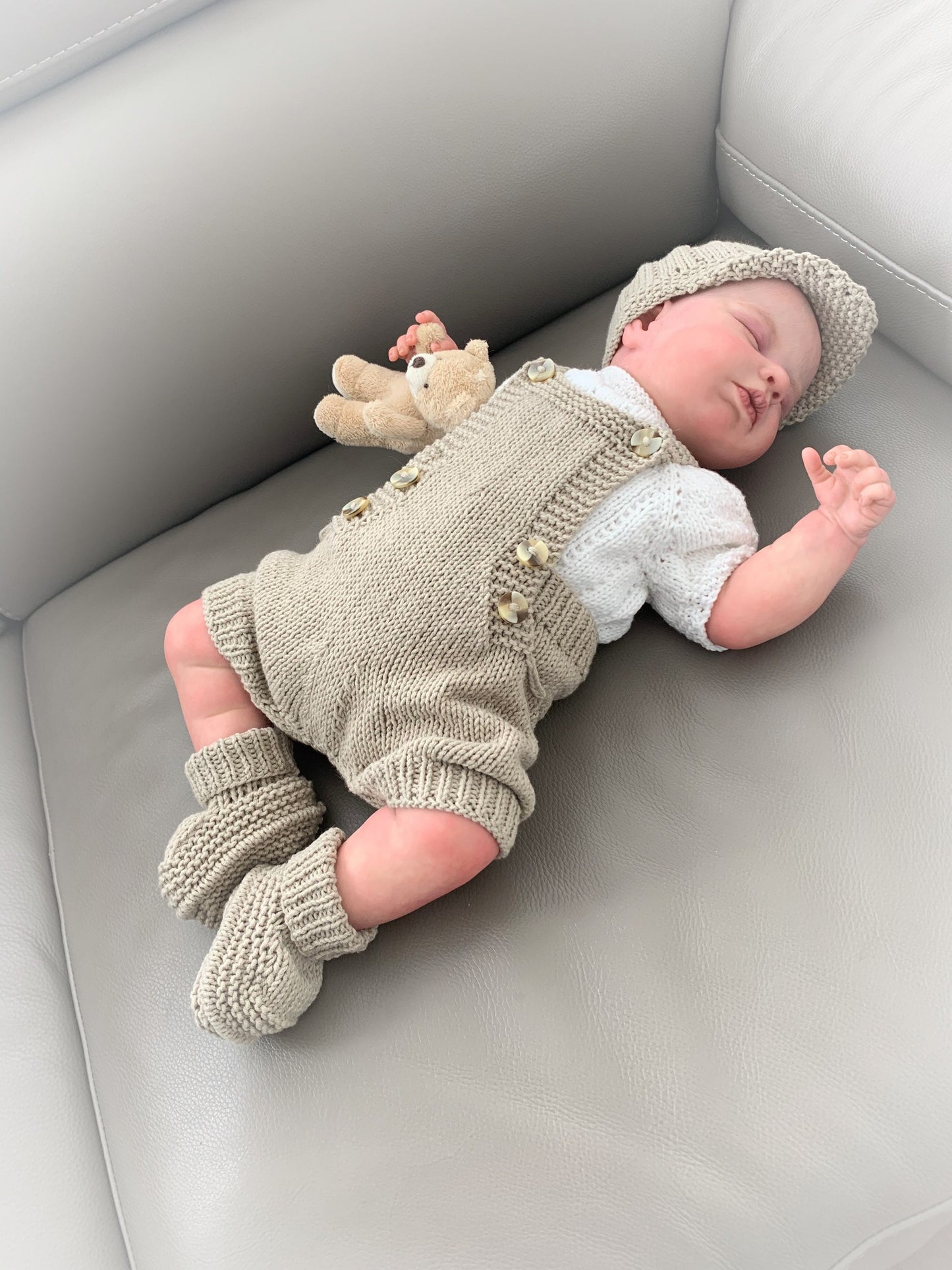 "Dandelion ” 4 Piece Set Knitting pattern for Reborn doll 16 -22” or 0-3 Mth Old Baby