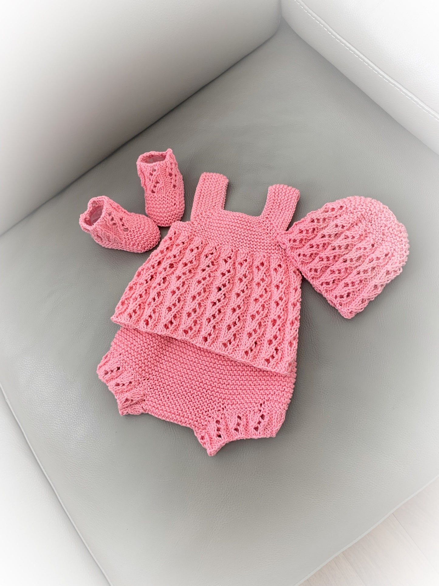 "Misty” 4 Piece Set Knitting pattern for Reborn doll 16-22” or 0-3 Month Old Baby