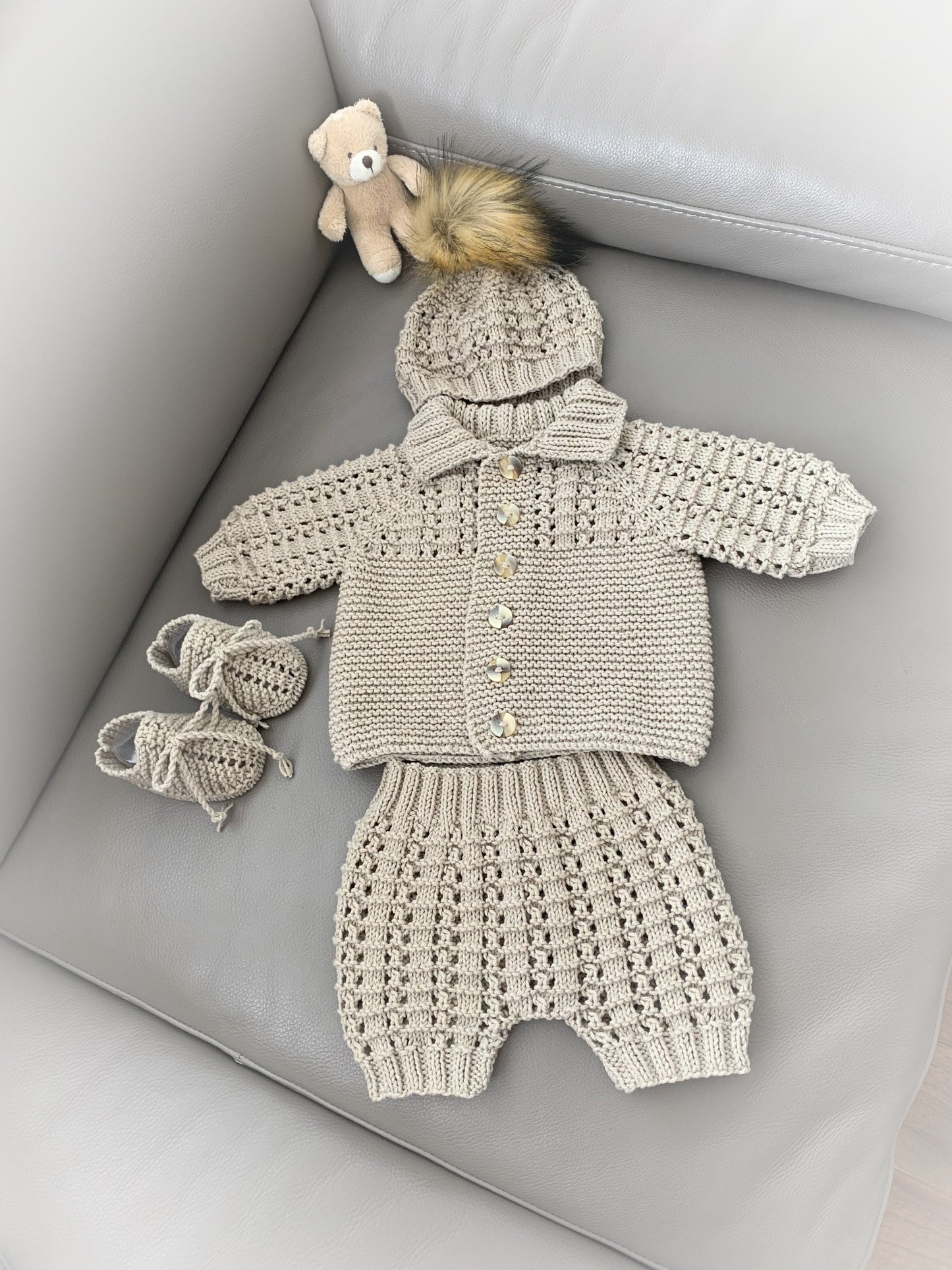 "Biscuit” Multi-piece Knitting pattern for Reborn doll 16 -22” or 0-3 Month Old Baby