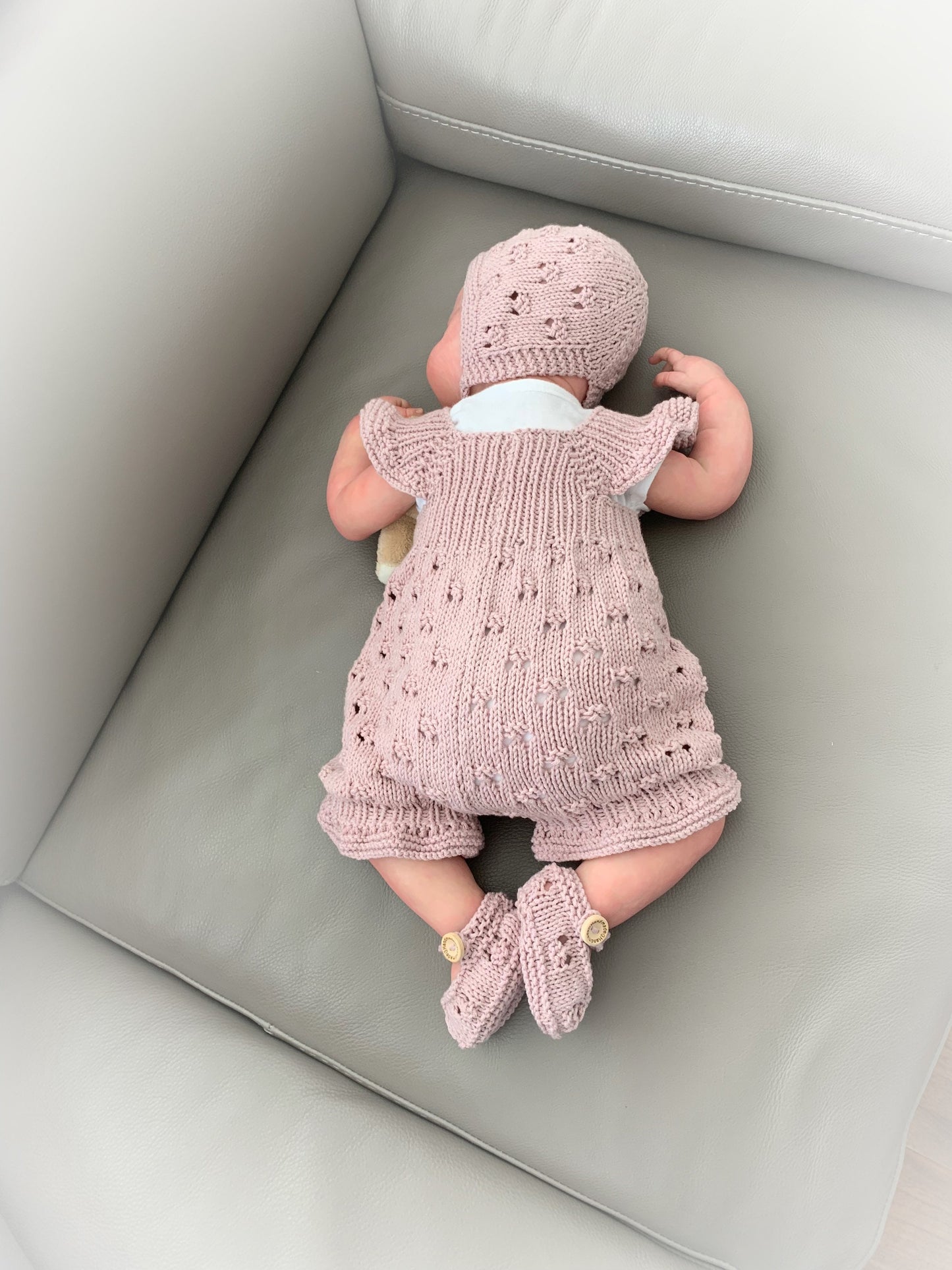 "Treacle” Romper Knitting pattern for Reborn doll 16 -22” or 0-3 Month Old Baby