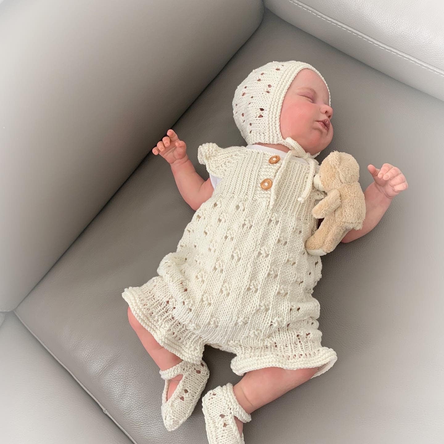 "Treacle” Romper Knitting pattern for Reborn doll 16 -22” or 0-3 Month Old Baby