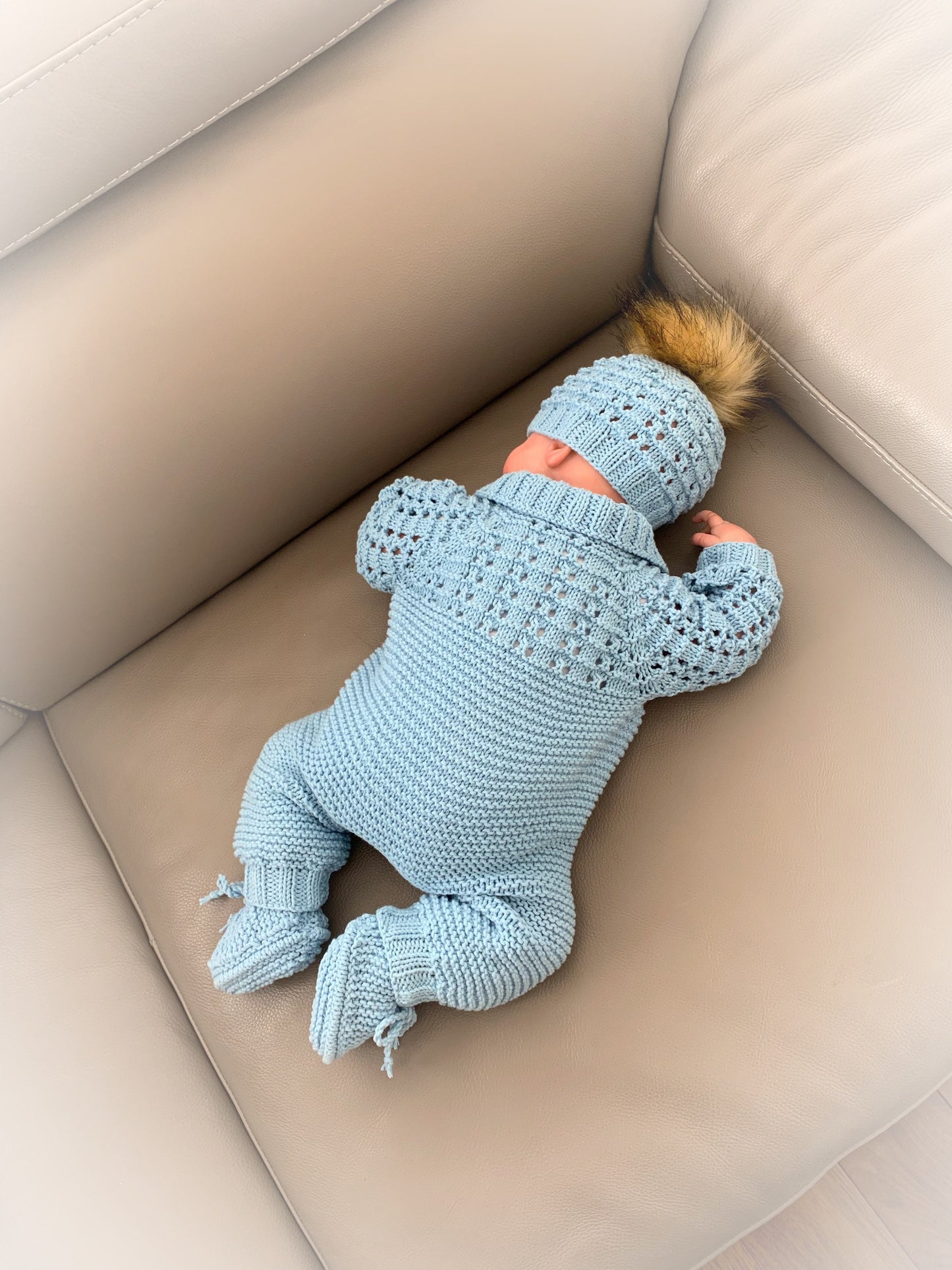 "Biscuit” Multi-piece Knitting pattern for Reborn doll 16 -22” or 0-3 Month Old Baby