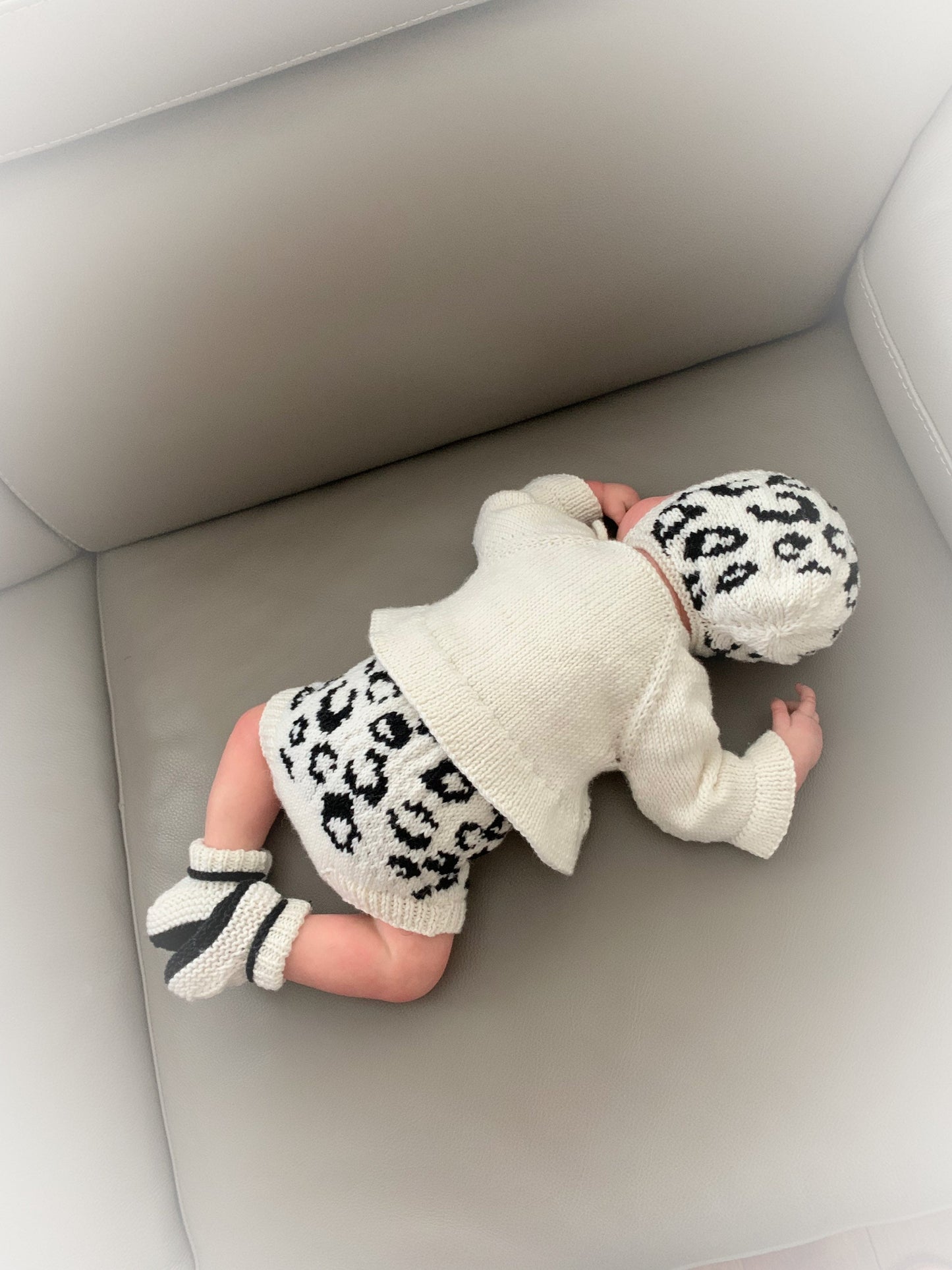 "Sable” 4 piece set knitting pattern set for Reborn doll 16 -22” or 0-3 Month Old Baby
