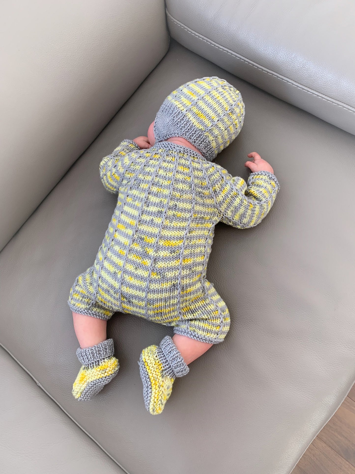 "Elijah” Romper set knitting pattern for reborn doll 16-22" or 0-3 month old baby