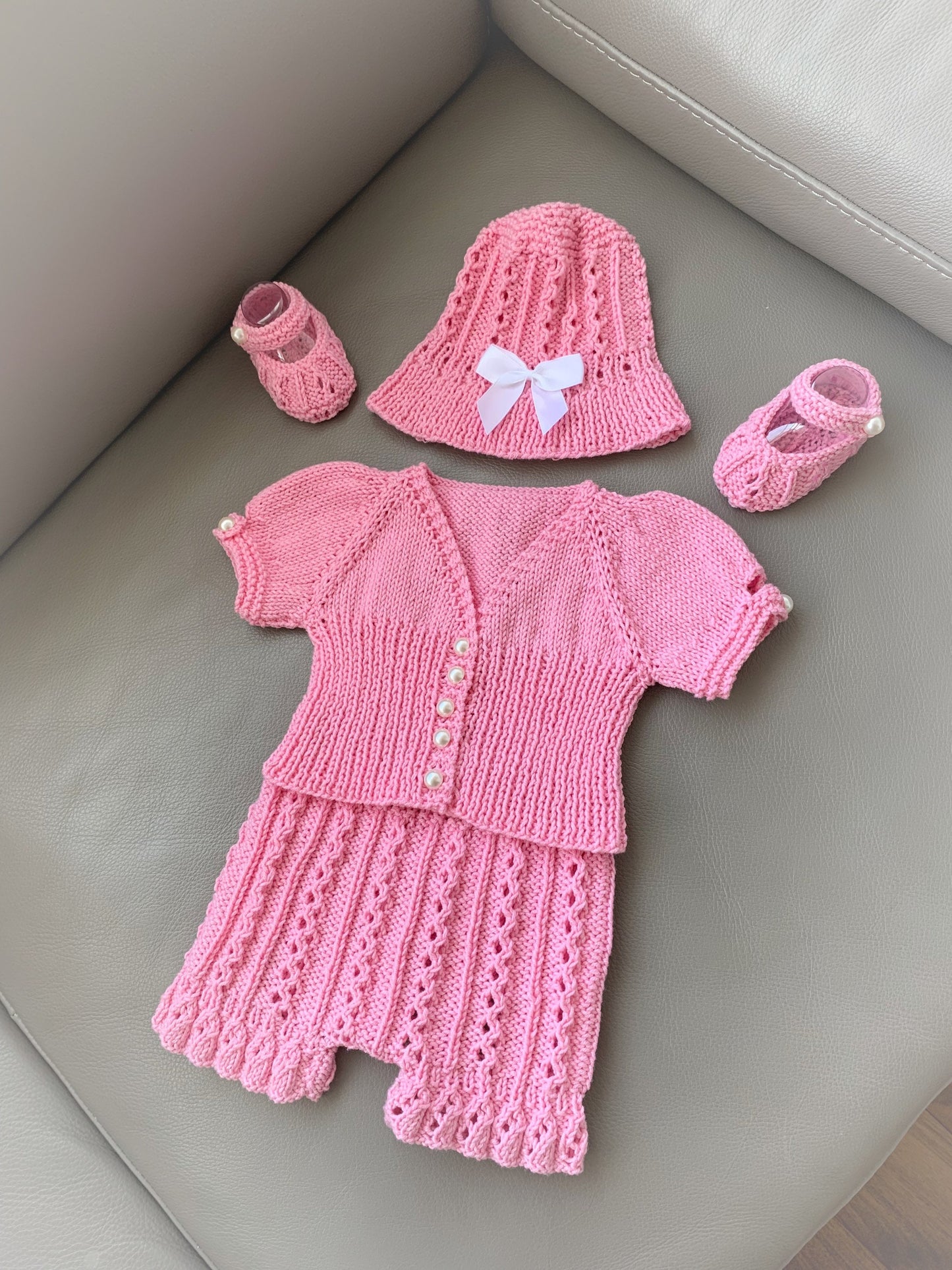 "Apricot” 4-piece set knitting pattern for Reborn doll 16 -22” or 0-3 Month Old Baby