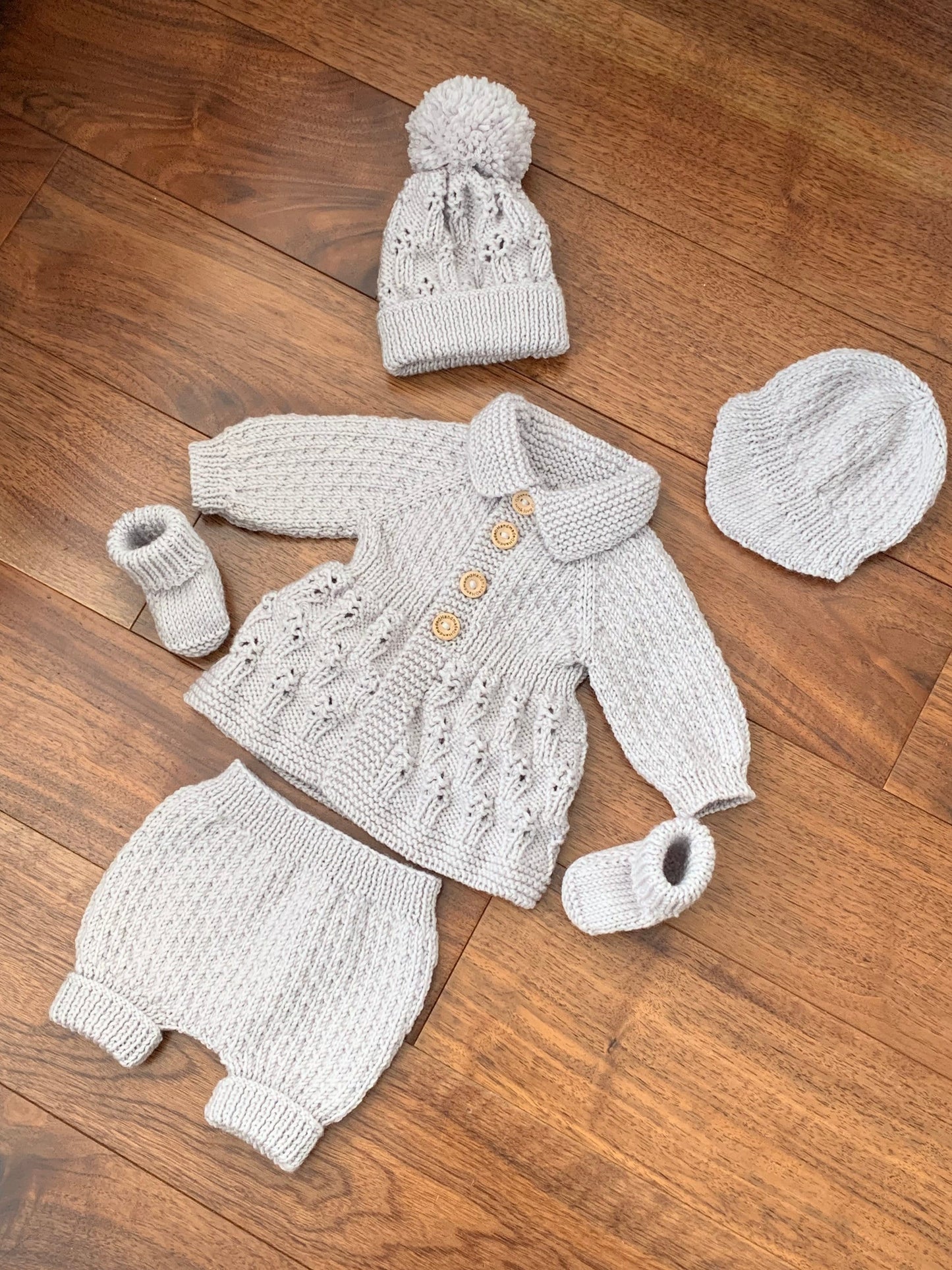 "Blueberry” 5 Piece set - 8 sizes from premature to 24 Month old baby
