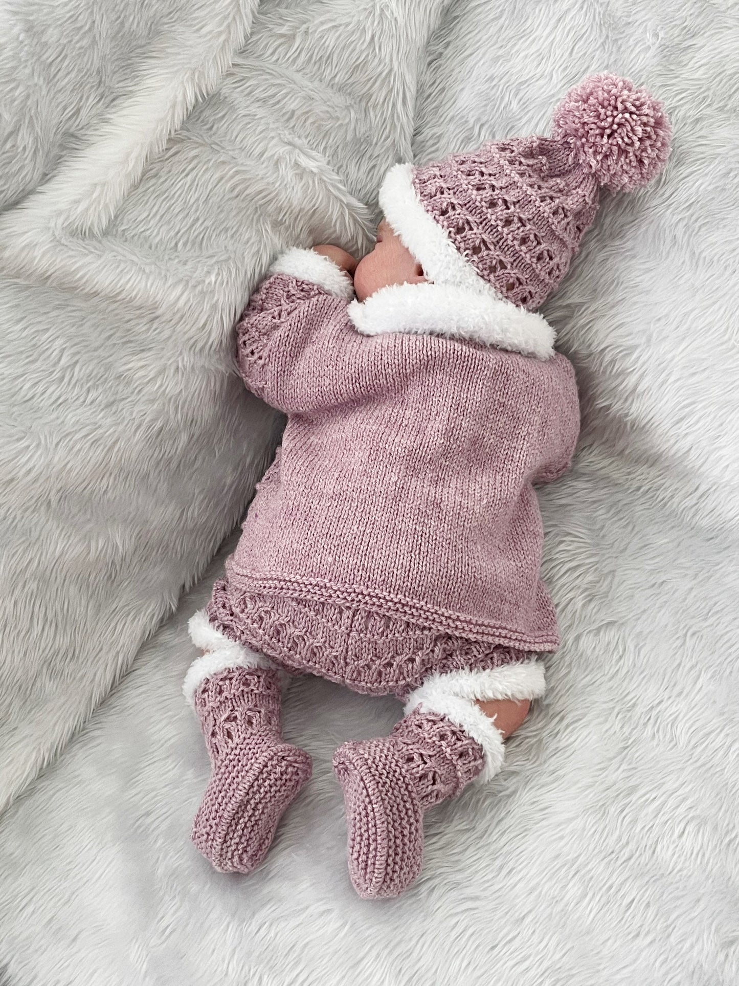 "Pixie” 4 Piece Set Knitting pattern for Reborn doll 16-22” or 0-3 Month Old Baby
