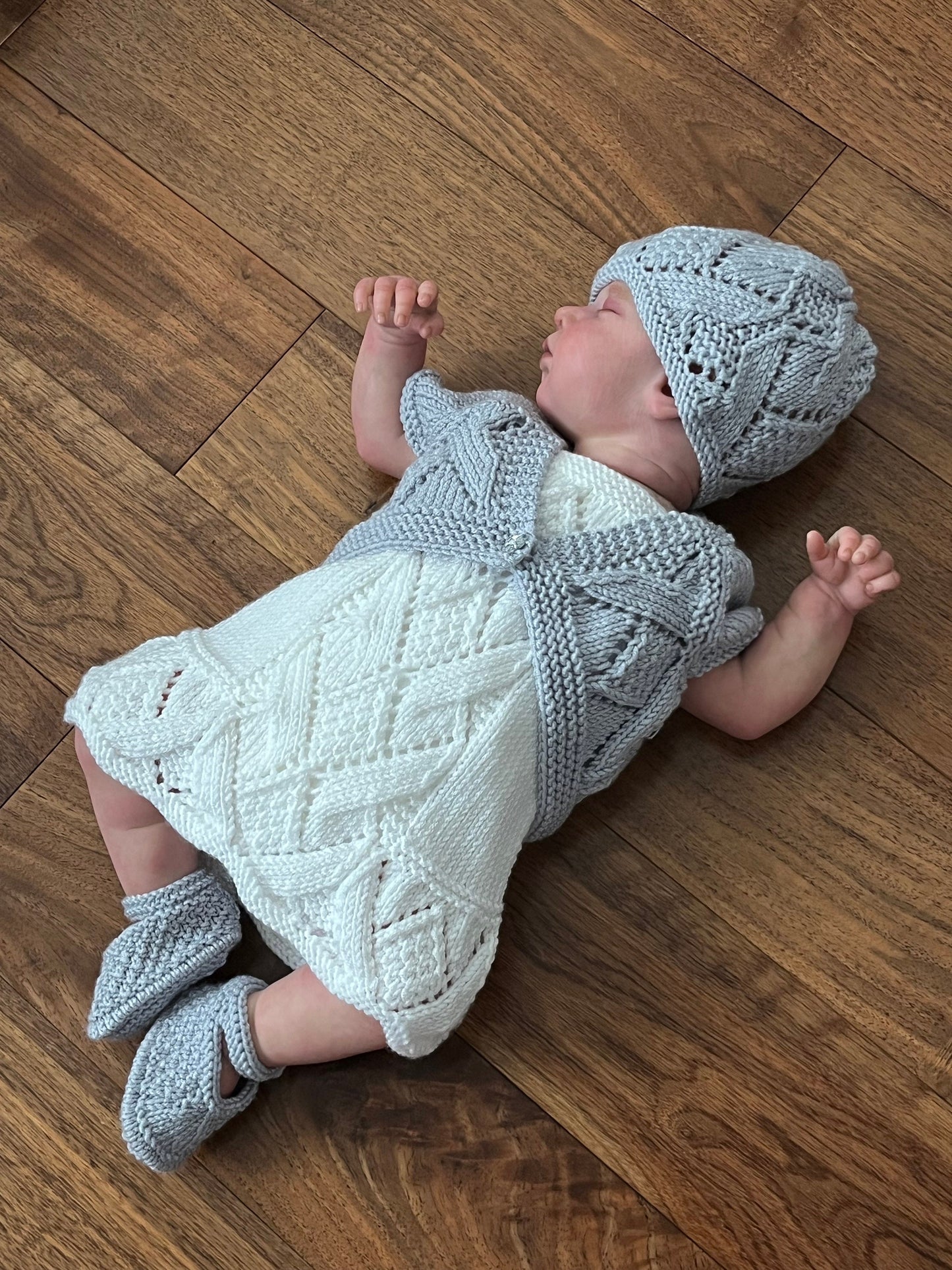 "Lou Lou” 4 Piece Set Knitting pattern for Reborn doll 16-22” or 0-3 Month Old Baby