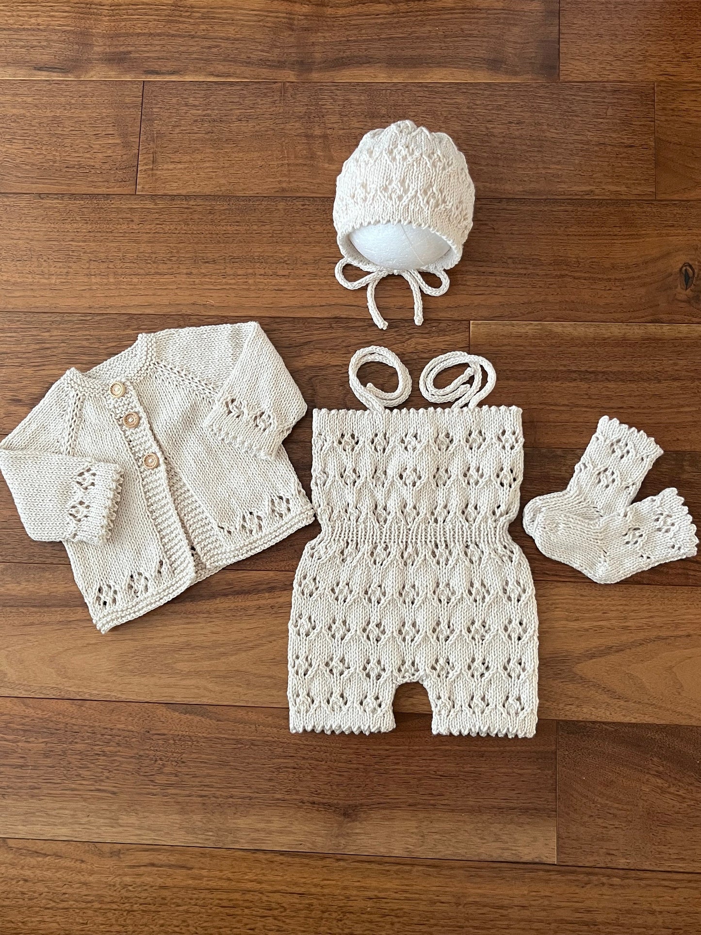 "Davina” 4 piece Set Knitting pattern for Reborn doll 16-22” or 0-3 Month Old Baby