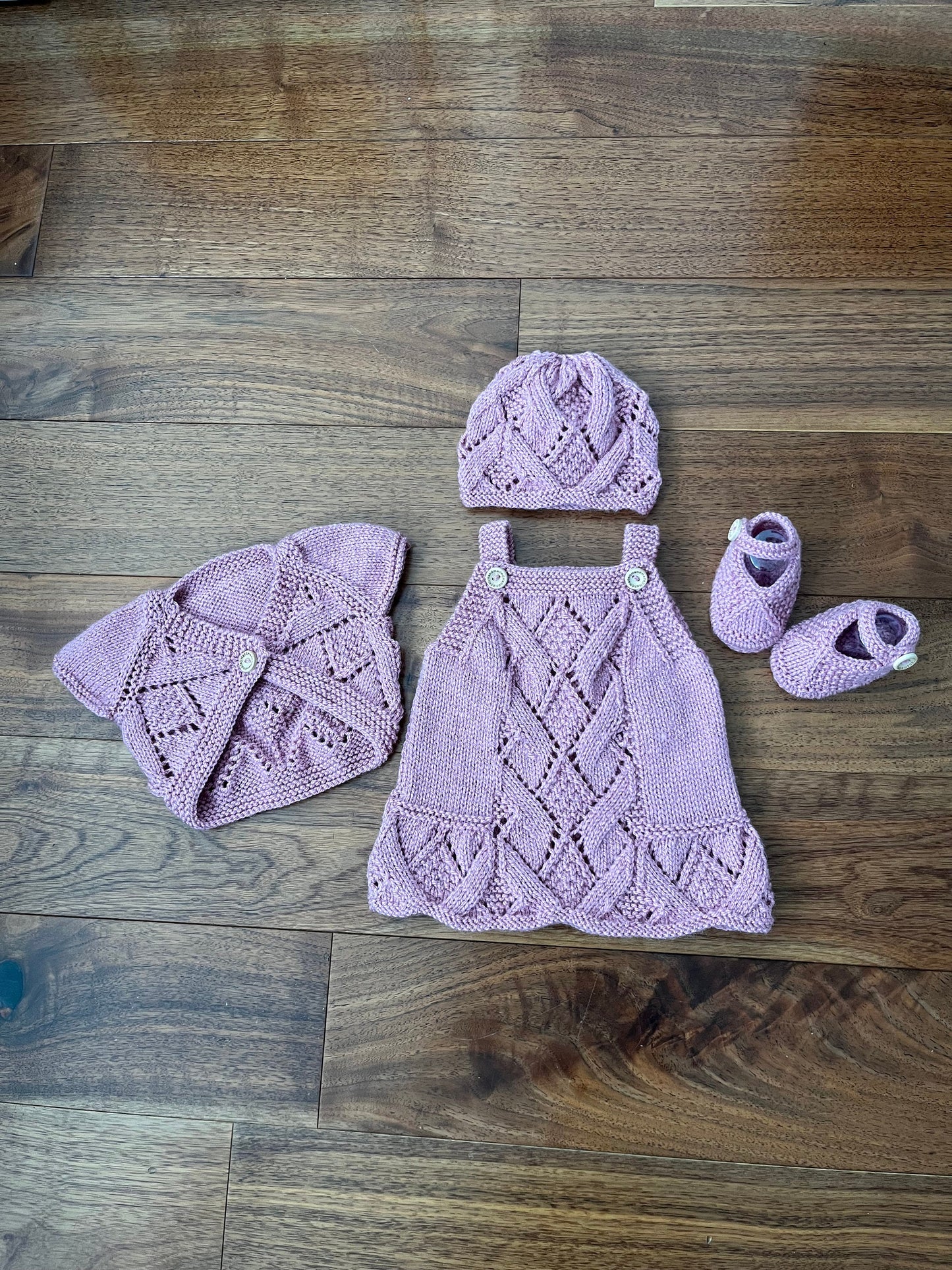 "Lou Lou” 4 Piece Set Knitting pattern for Reborn doll 16-22” or 0-3 Month Old Baby