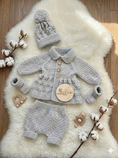 "Blueberry” 5 Piece set knitting pattern for reborn doll 16-22" or 0-3 month old baby